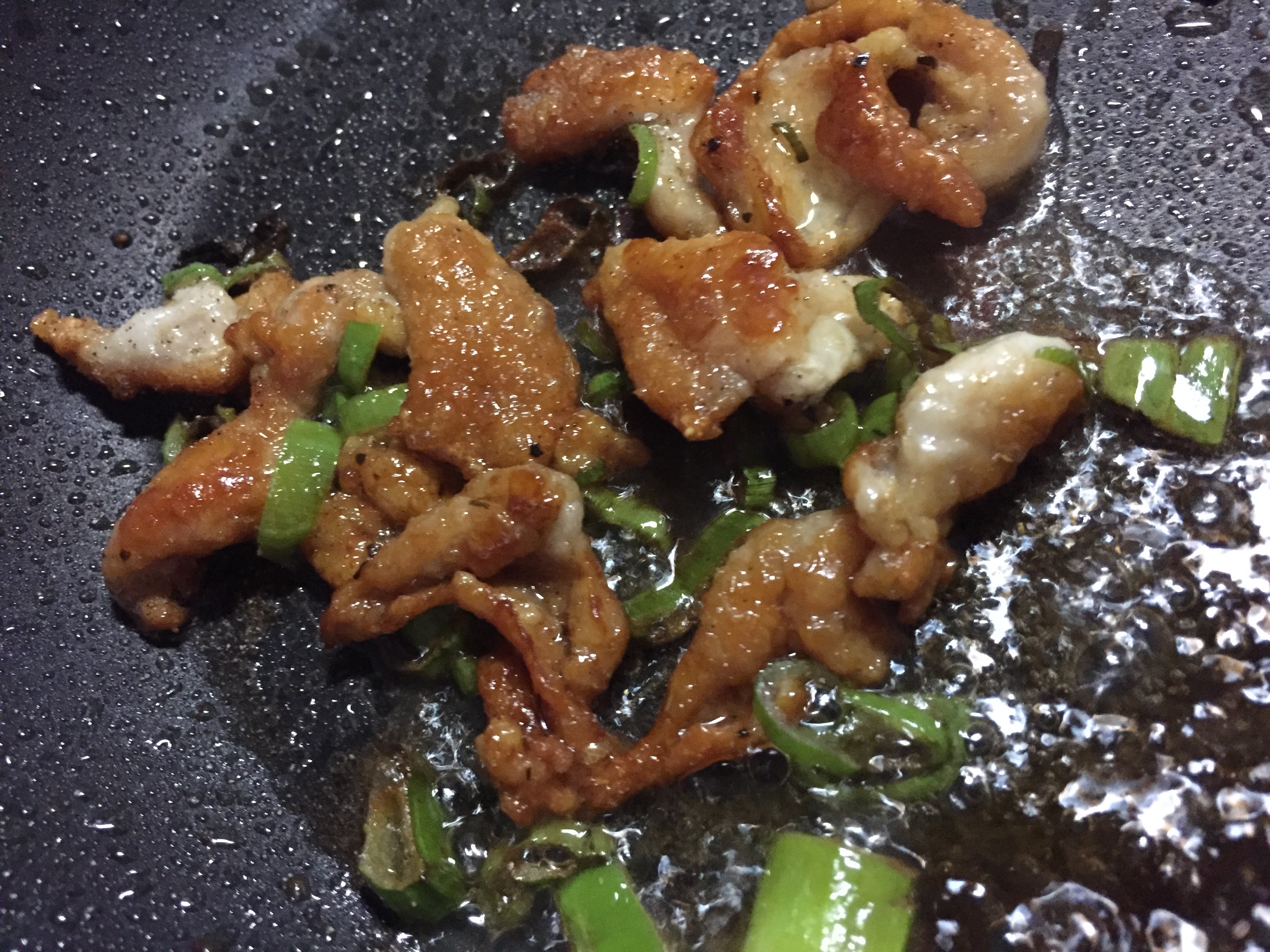 鶏皮のサクサク照り焼き仕立て　レシピ