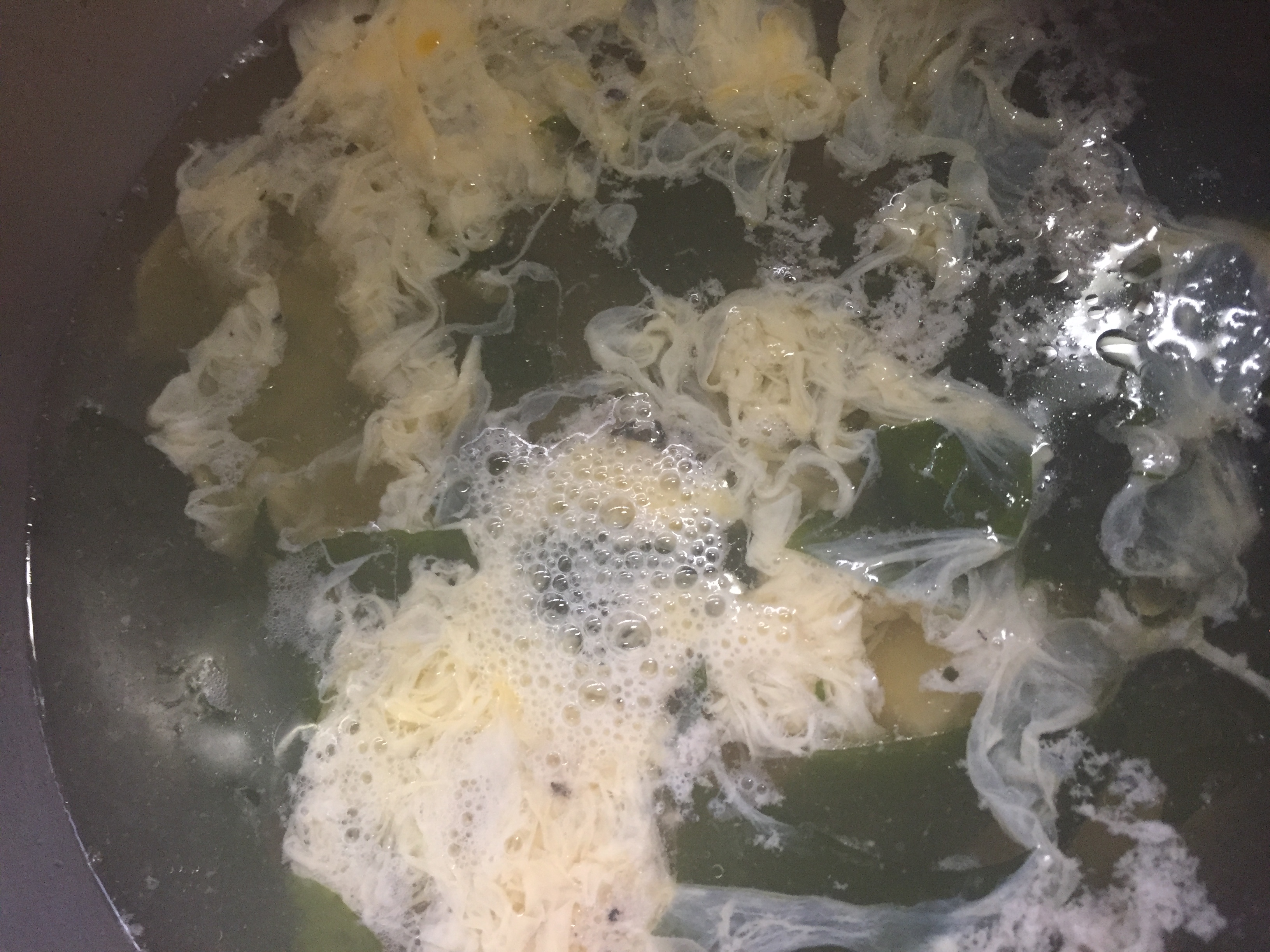 中華風溶き卵わかめスープ　レシピ