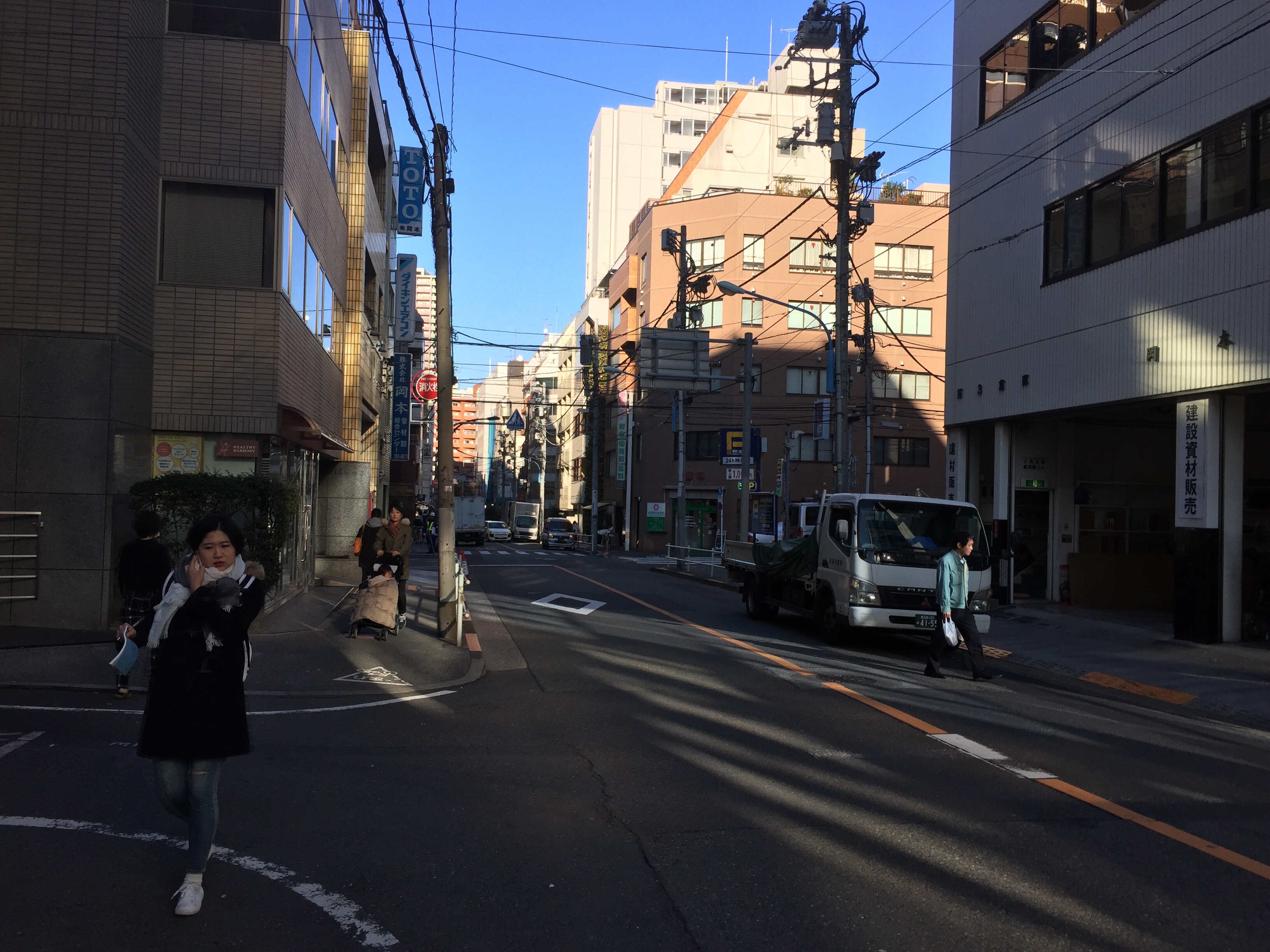 東京都新宿区新宿御苑前