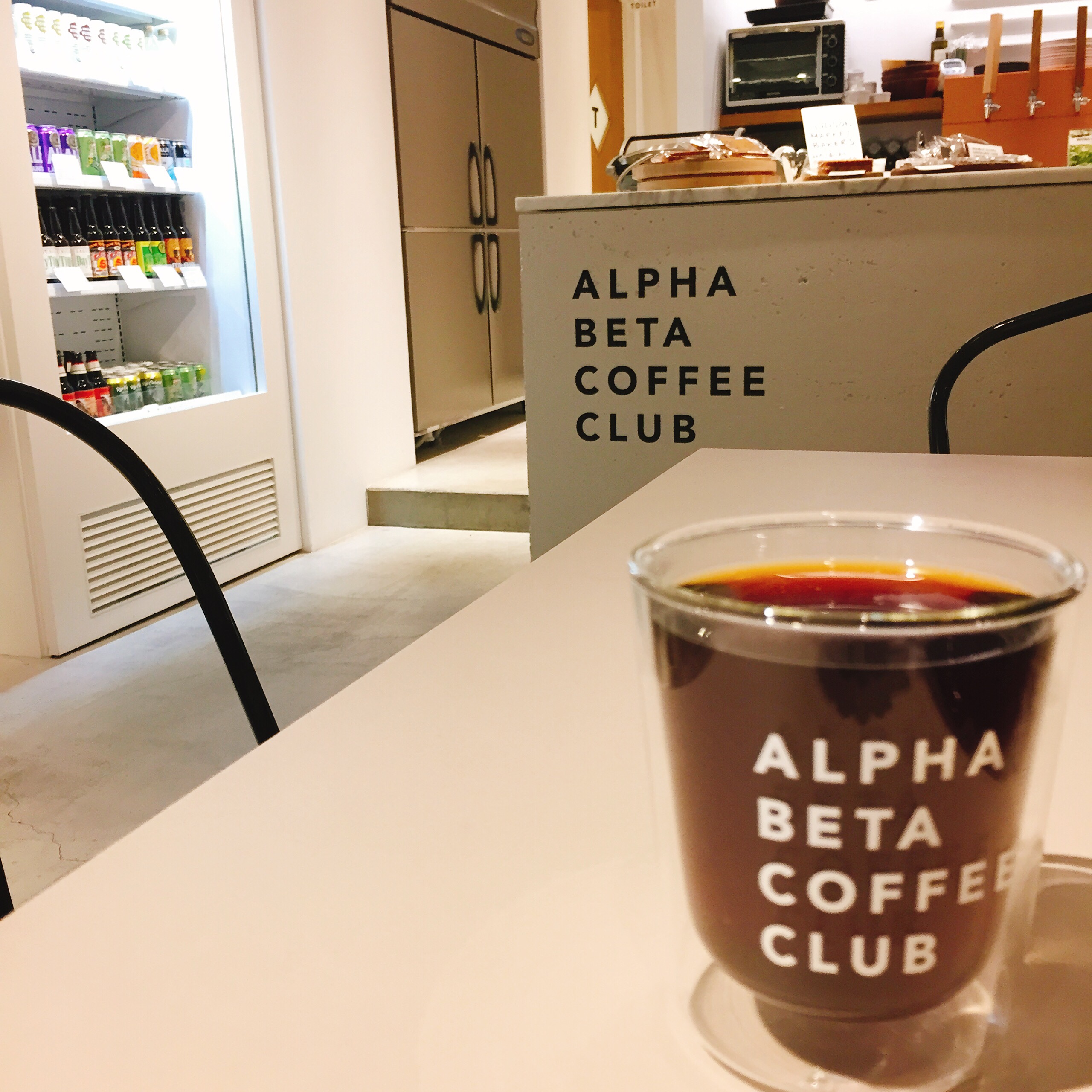 自由が丘　電源カフェ　ALPHA BETA COFFEE CLUB（アルファベータコーヒークラブ）
