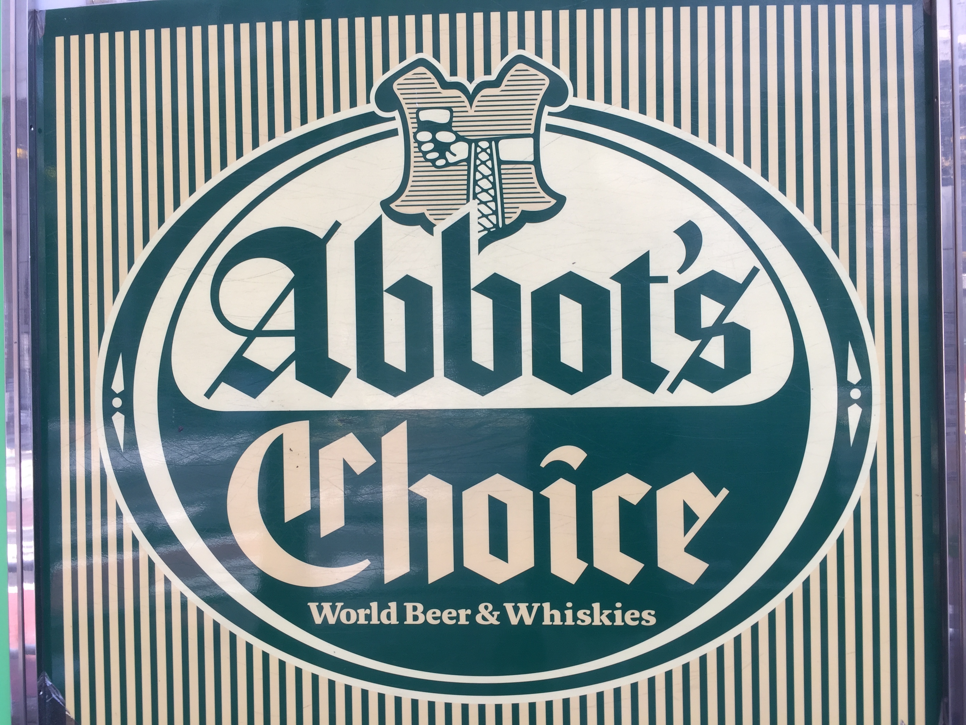 新宿駅東口　電源カフェ　Abbot’s Choice（アボットチョイス）