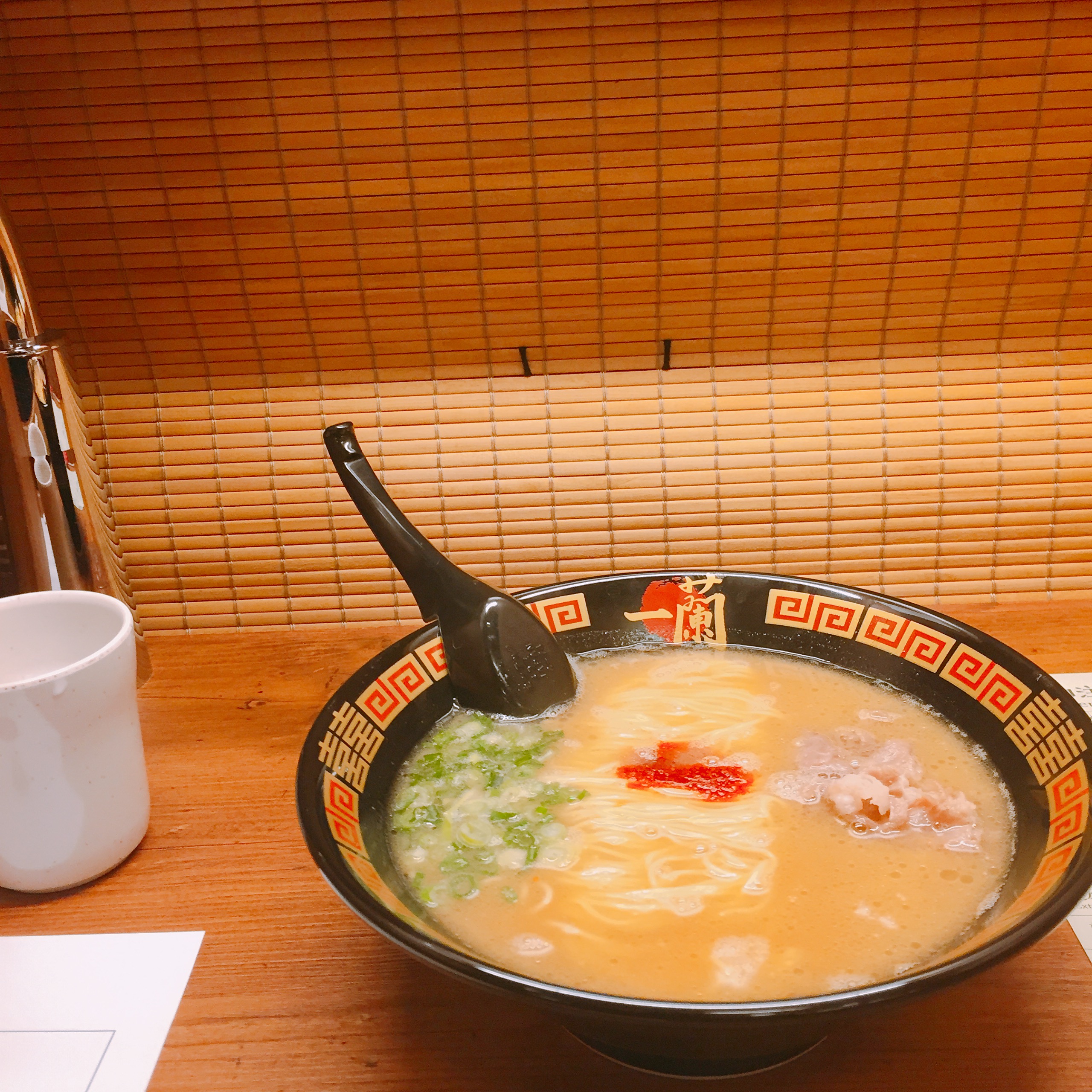 一蘭西新宿店さんの100パーセントとんこつ不使用ラーメン　ラーメン