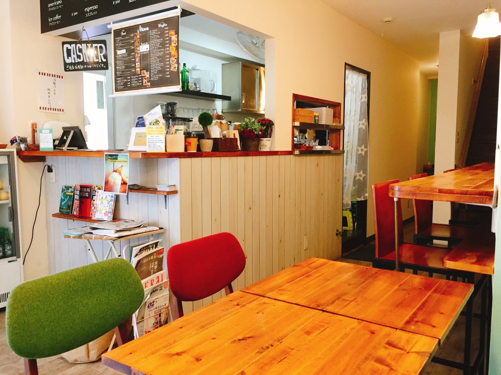 池袋駅東口 電源カフェ Cafe maruni(カフェ マルニ)