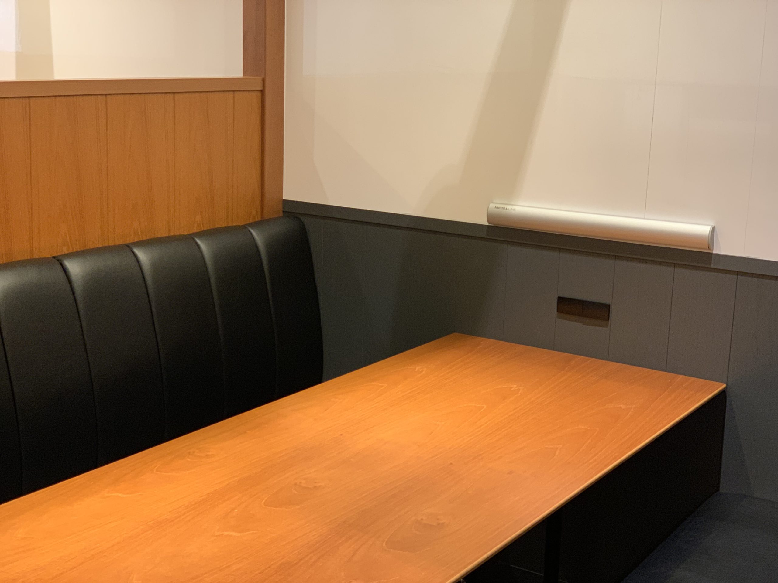 日比谷駅 電源カフェ Q CAFE by Royal Garden Cafe Wi-Fi