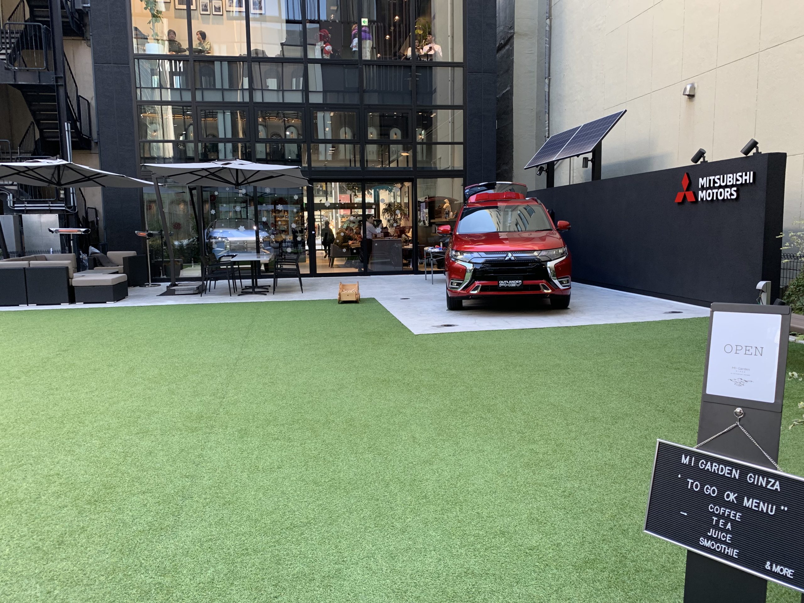 銀座一丁目駅8番出口 電源カフェ MI-Garden GINZA (マイ・ガーデン ギンザ) Wi-Fi