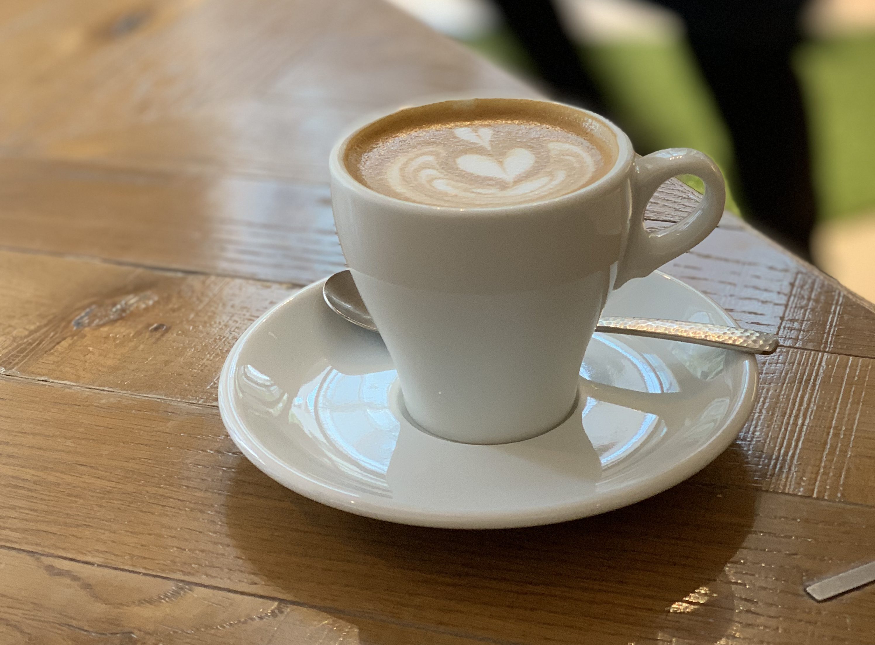 銀座駅 電源カフェ 東急プラザ銀座 Me's Cafe & Kitchen at METoA Ginza(メトアギンザ) Wi-Fi