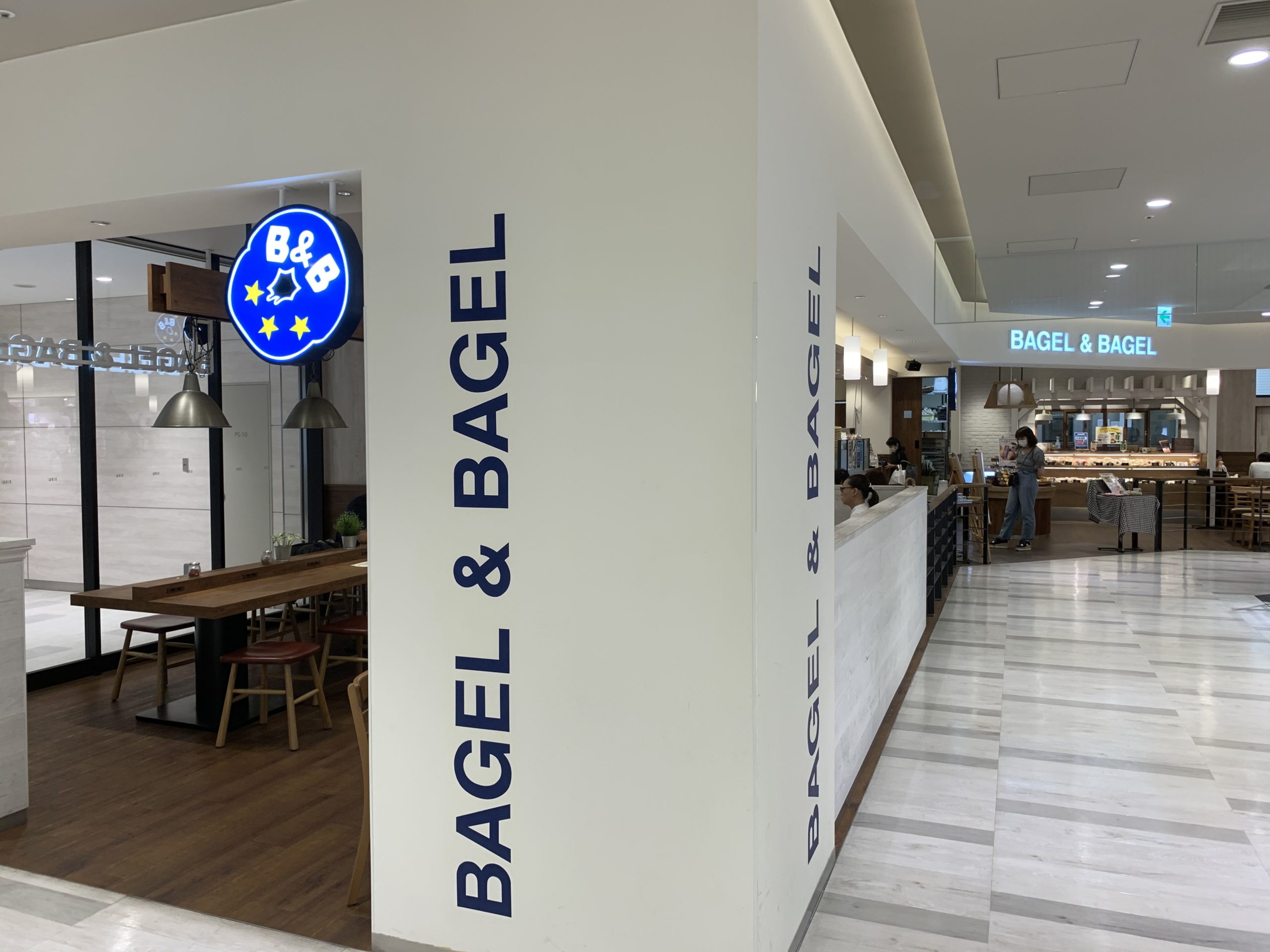 BAGLE & BAGLE ペリエ千葉店