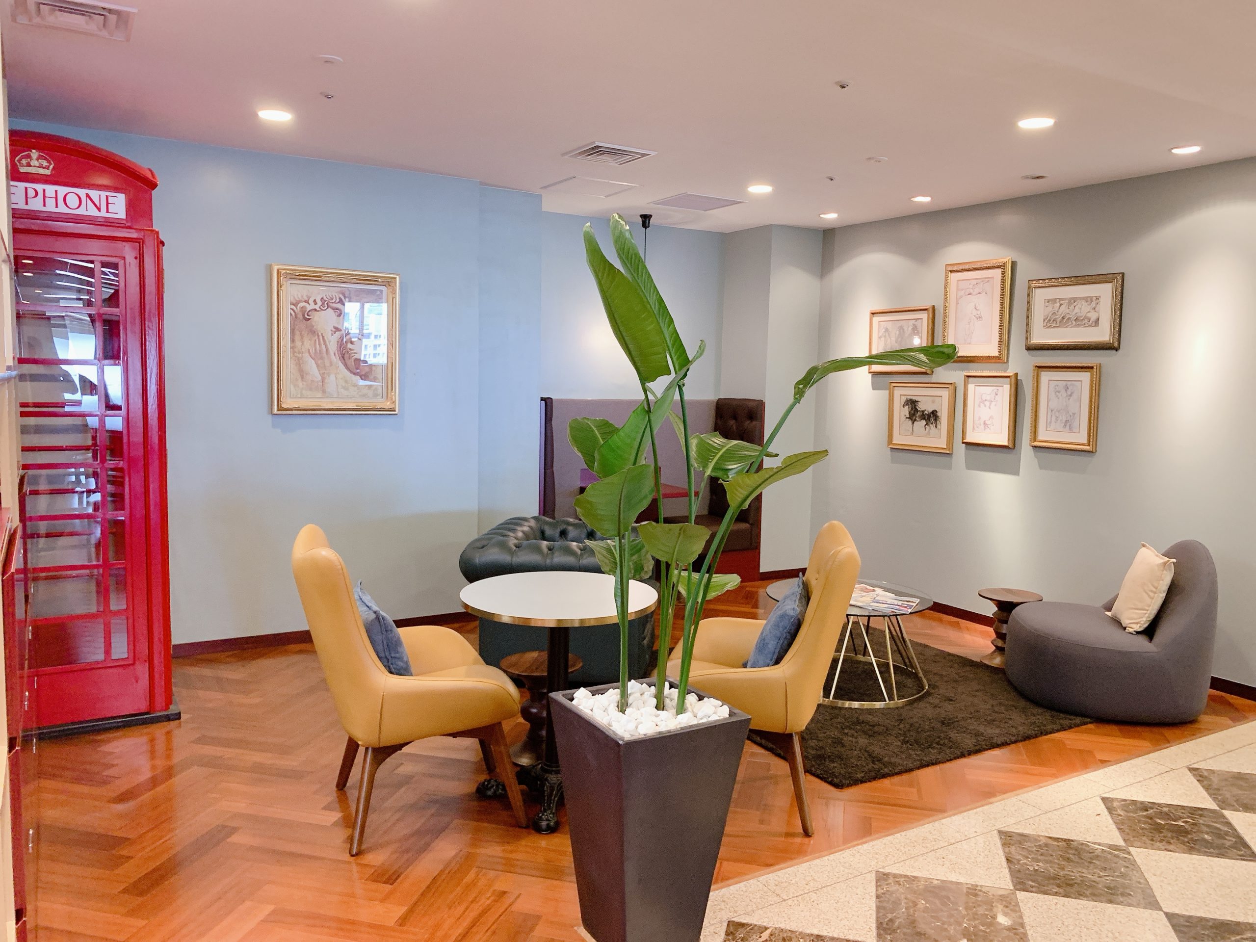 ラウンジ・オープンデスク　サーブコープ恵比寿ガーデンプレイスタワー