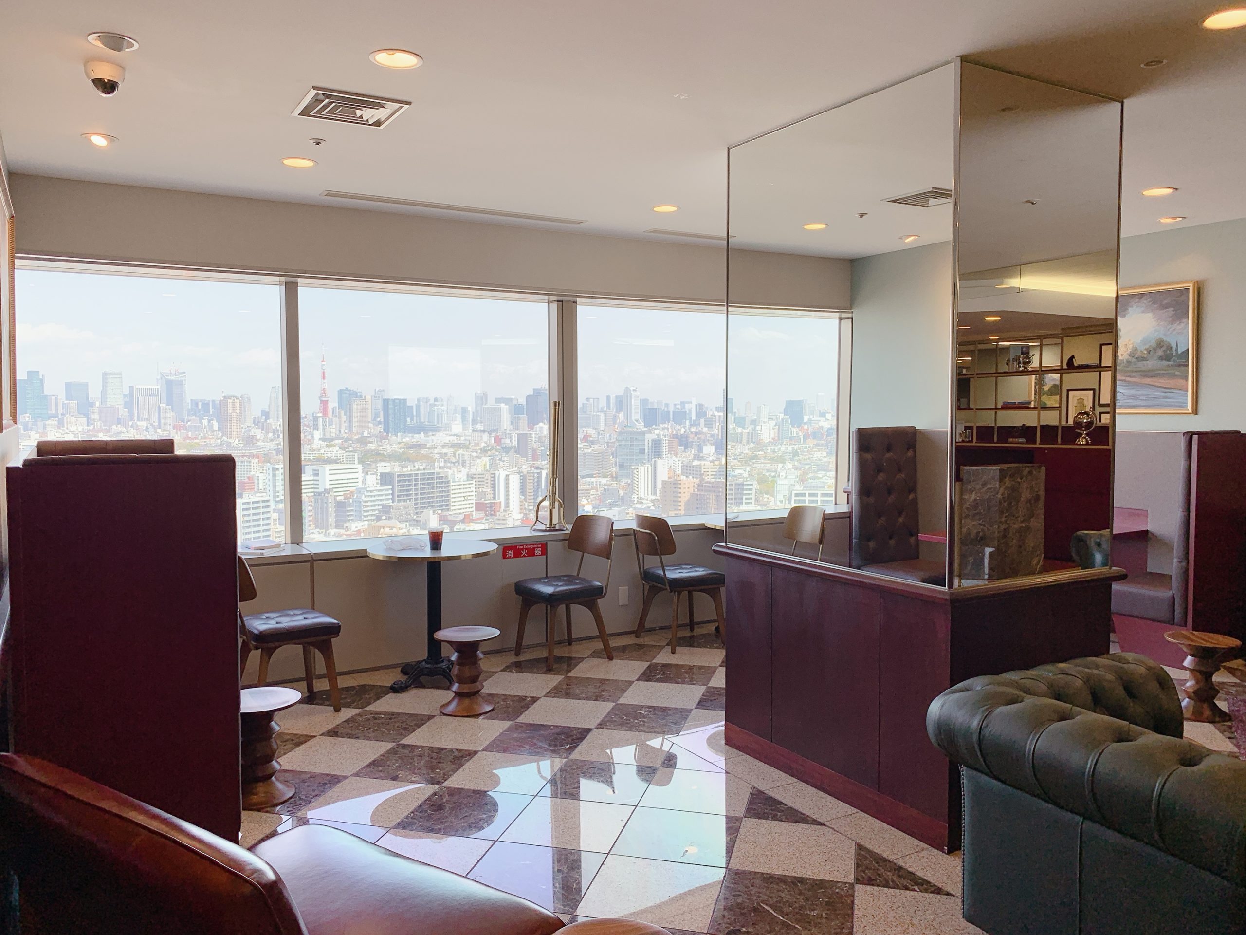 ラウンジ・オープンデスク　サーブコープ恵比寿ガーデンプレイスタワー