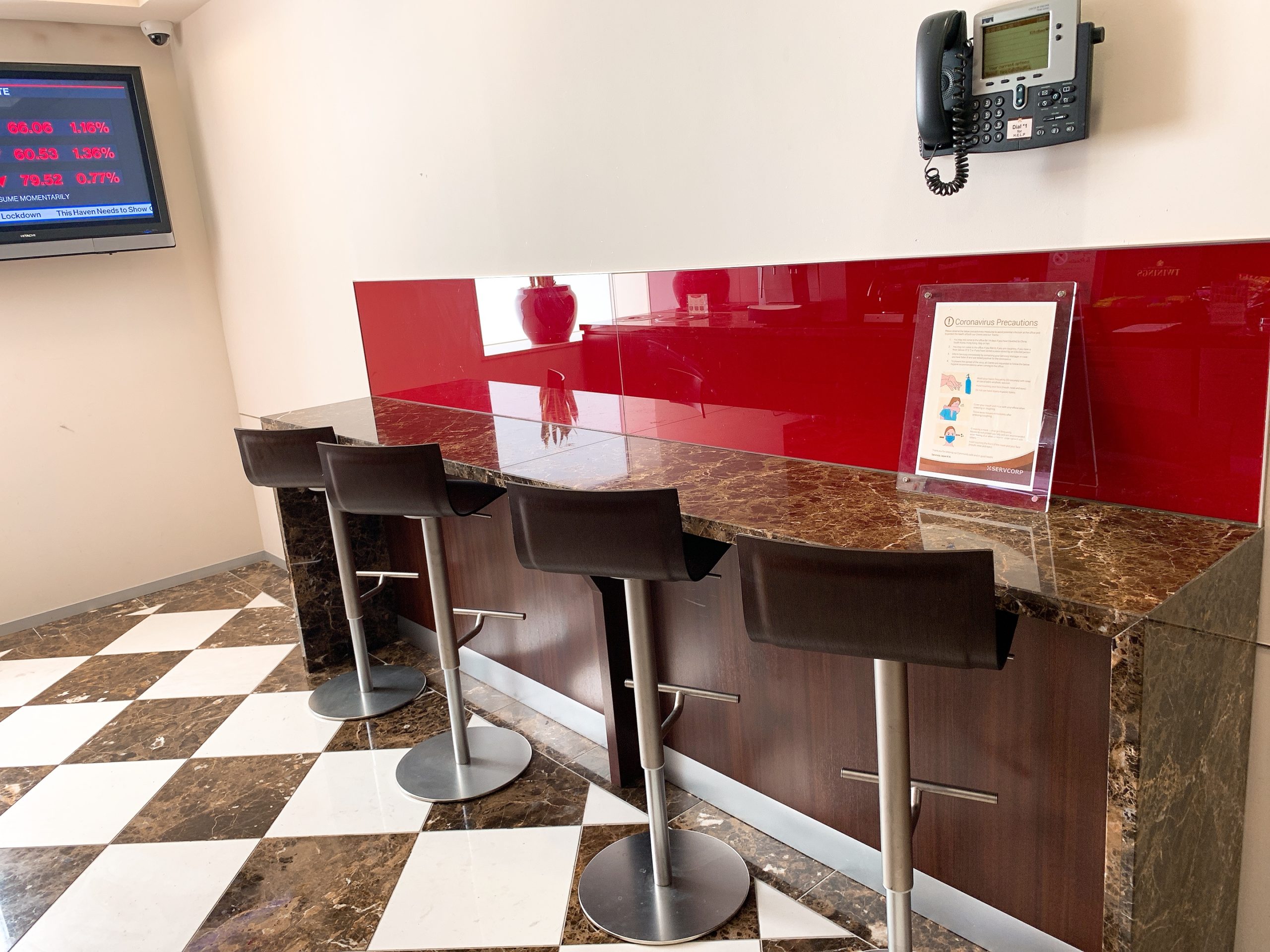 カフェテリア フリードリンク サーブコープ青山パラシオタワー