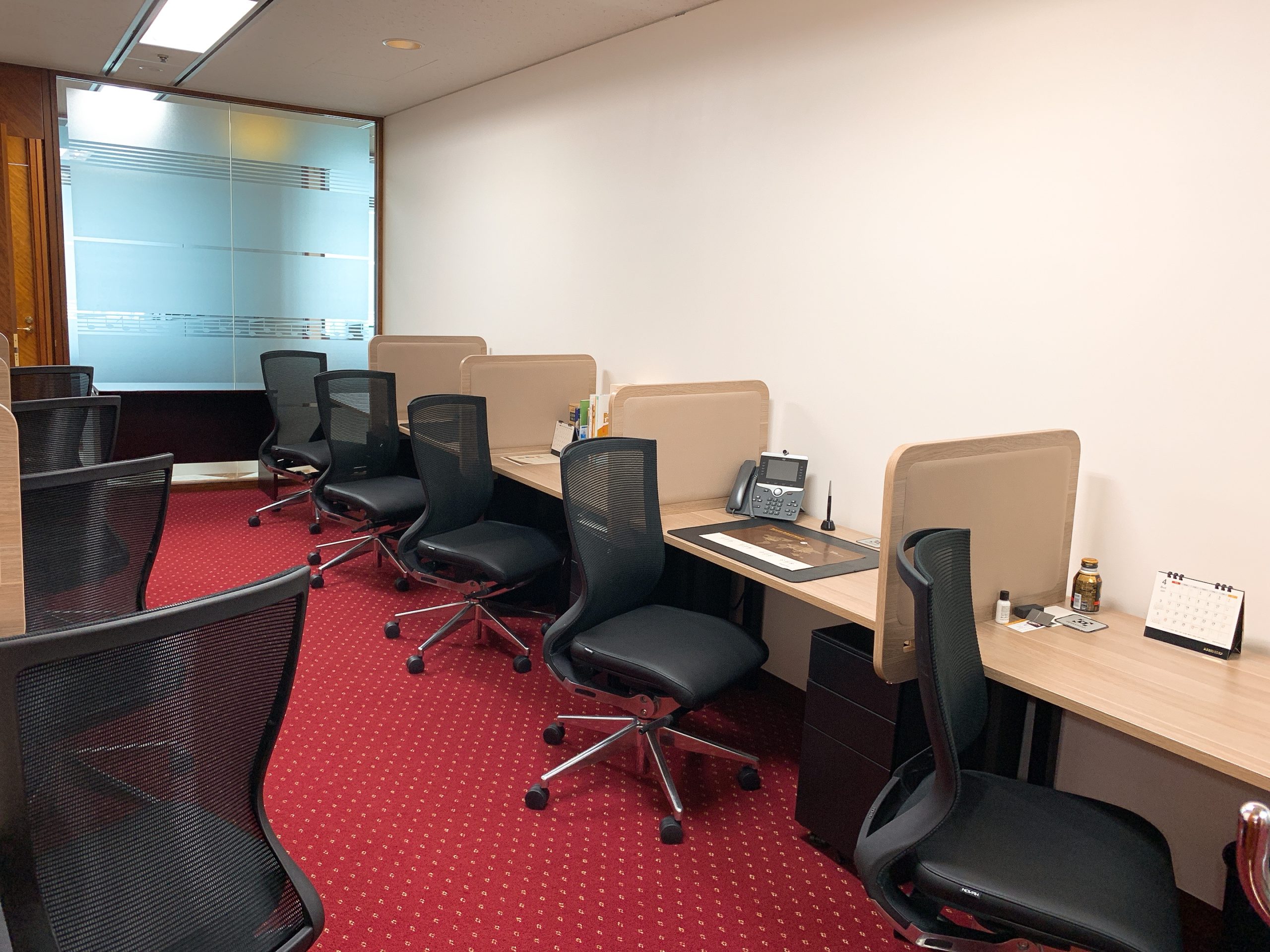 専用デスク契約者用ルーム　サーブコープ日比谷セントラルビル