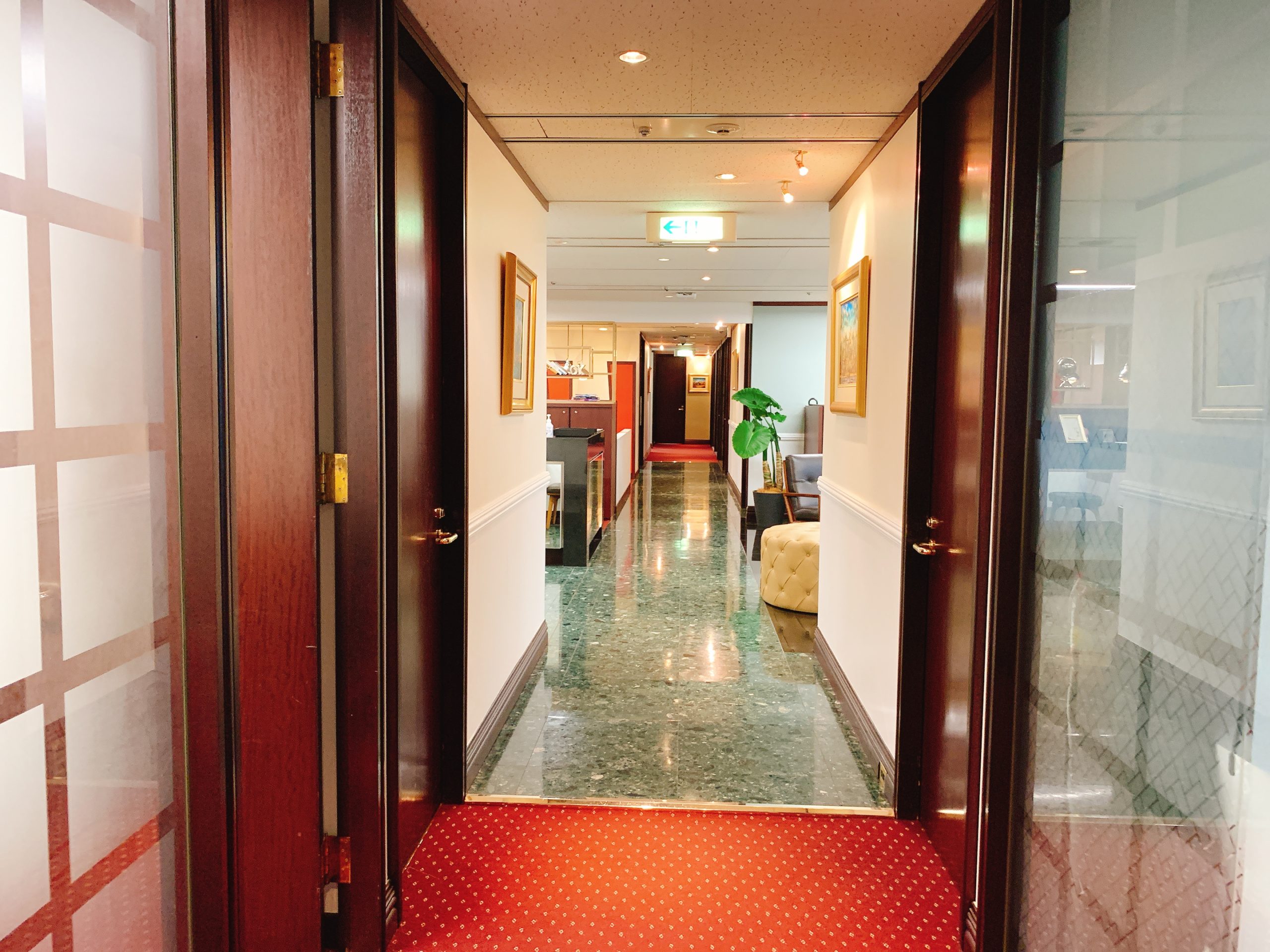 サーブコープ新宿野村ビルレンタルオフィス