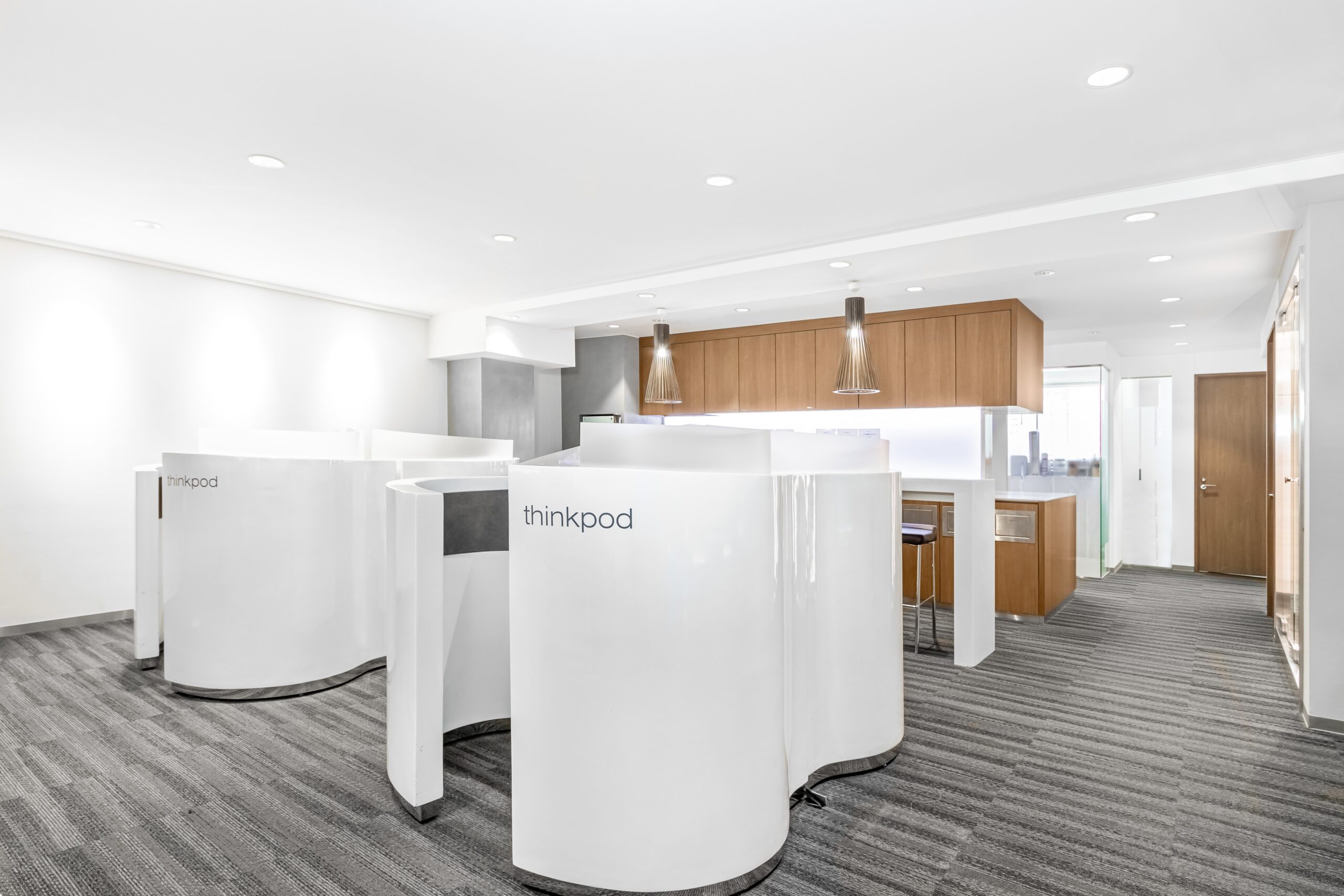 六本木駅3番出口 リージャス六本木駅前 Wi-Fi