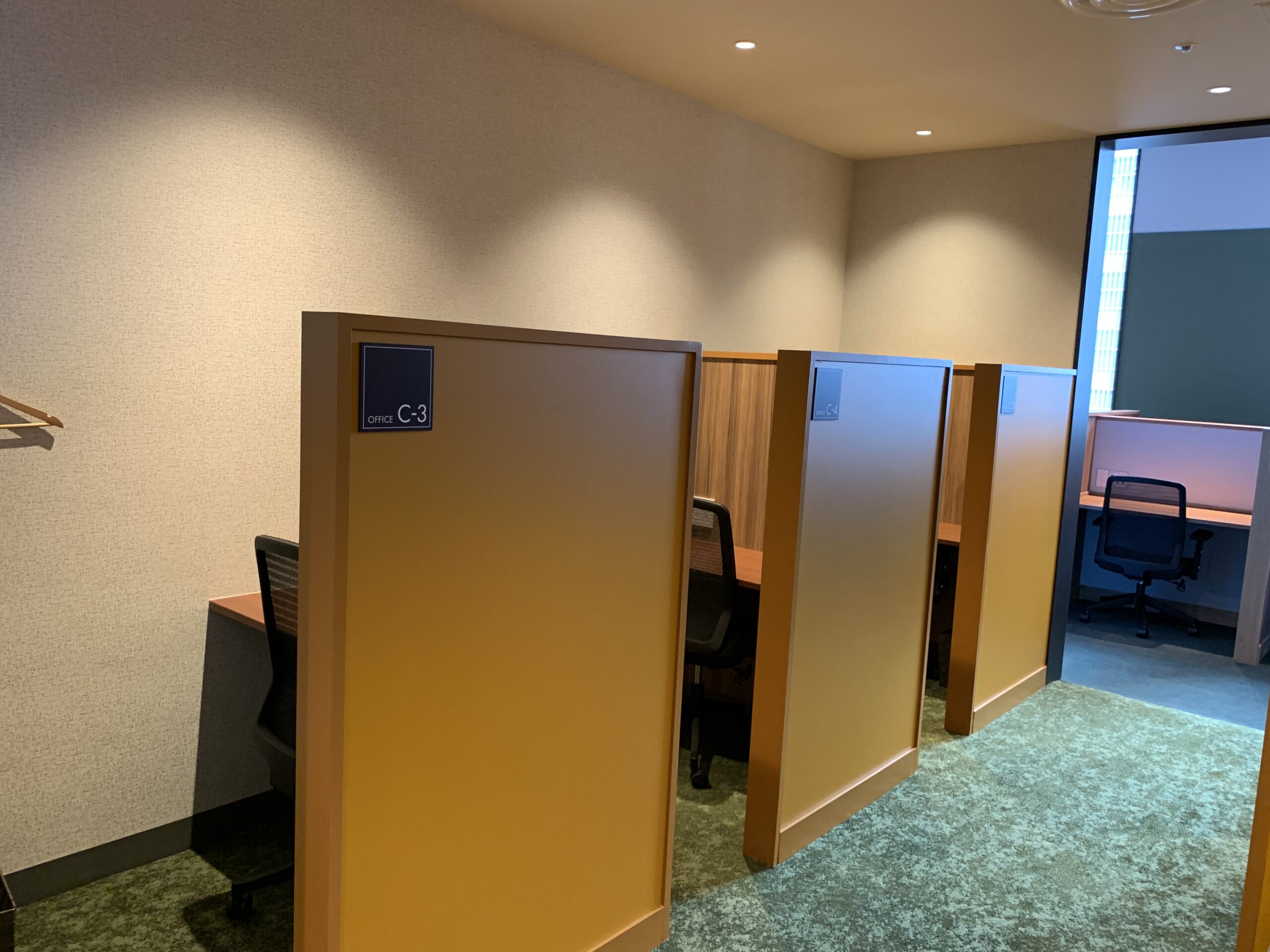 Reserved Booth（リザーブドブース）　BIZcomfort ザ ロイヤルパークホテルアイコニック東京汐留　
