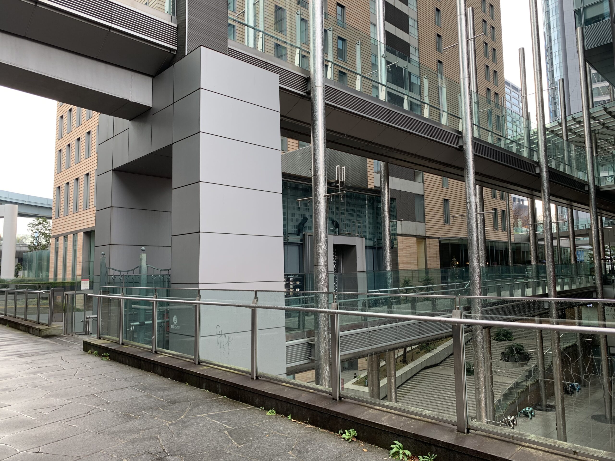 最寄駅からのアクセス　BIZcomfort ザ ロイヤルパークホテルアイコニック東京汐留