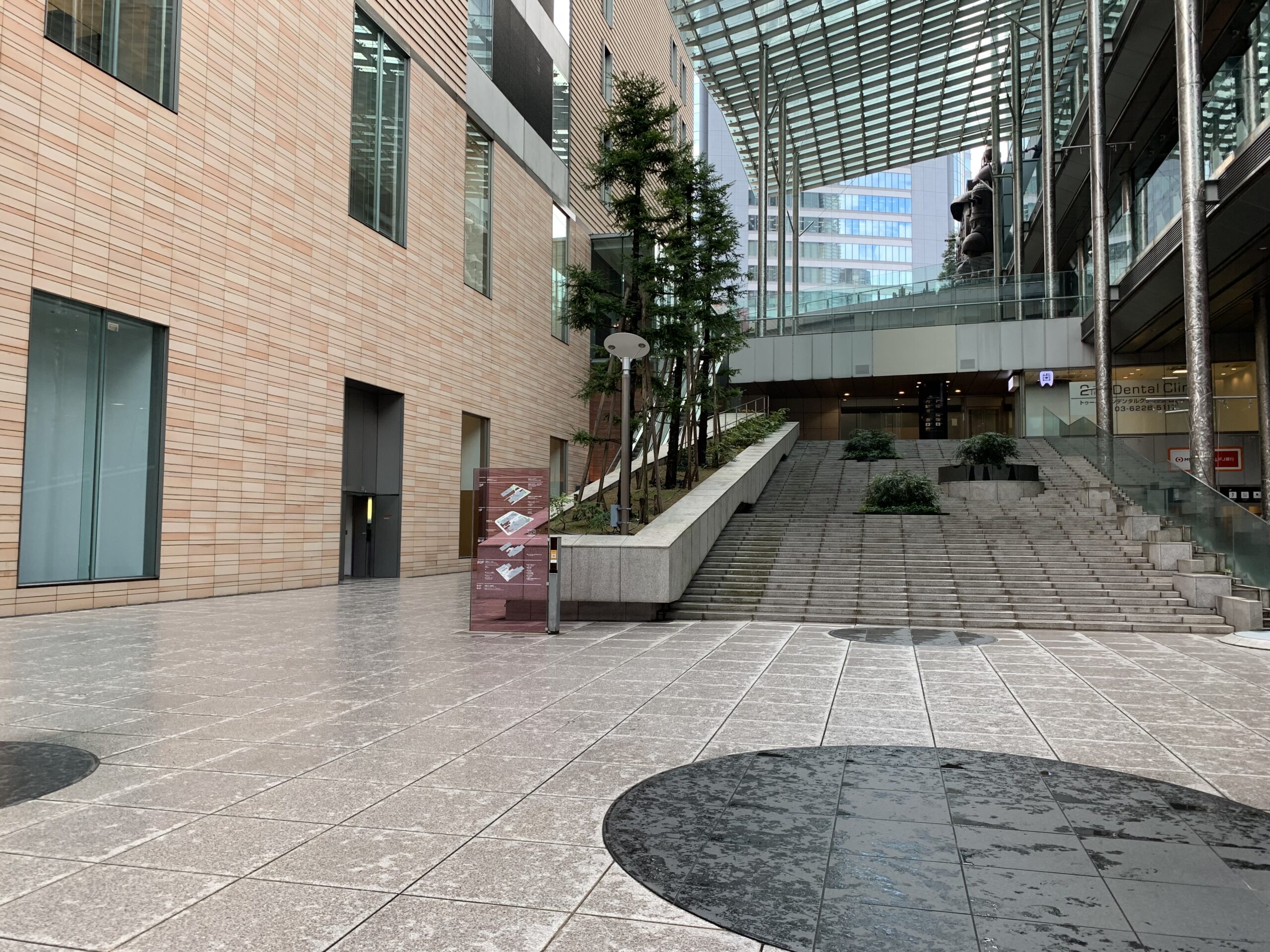 最寄駅からのアクセス　BIZcomfort ザ ロイヤルパークホテルアイコニック東京汐留