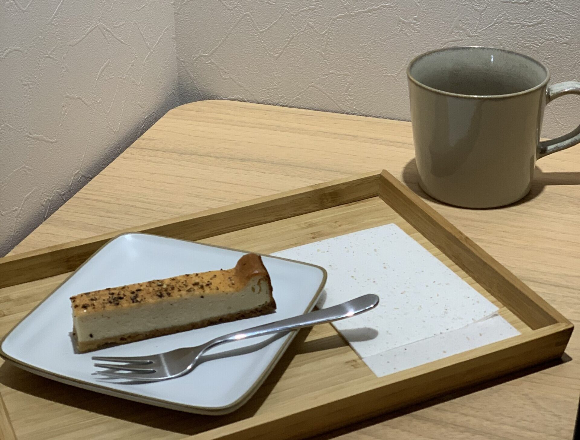 新松戸のコワーキングスペース　Flat　チーズケーキ