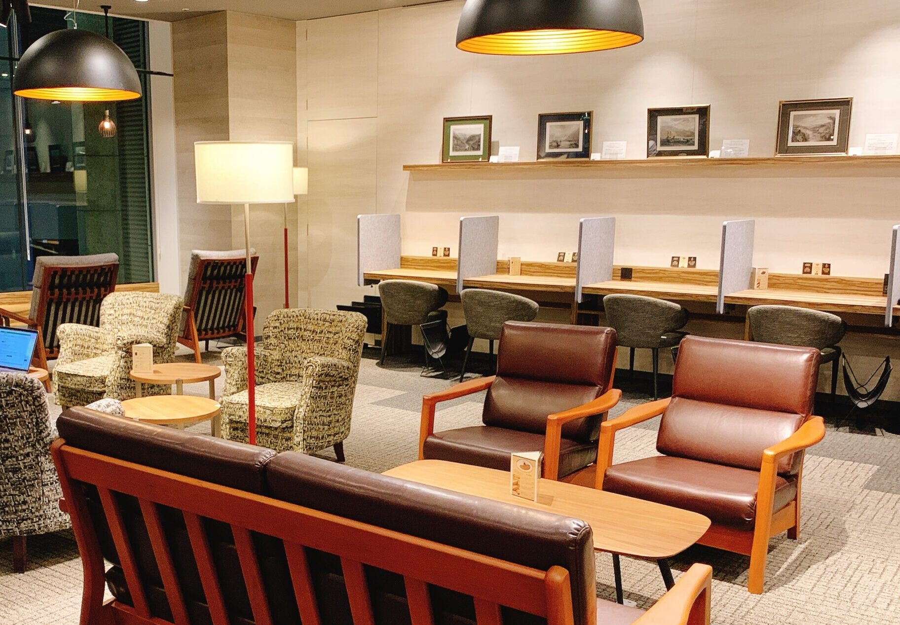 大手町駅B2b Personal Lounge 丸善の三階 Wi-Fi