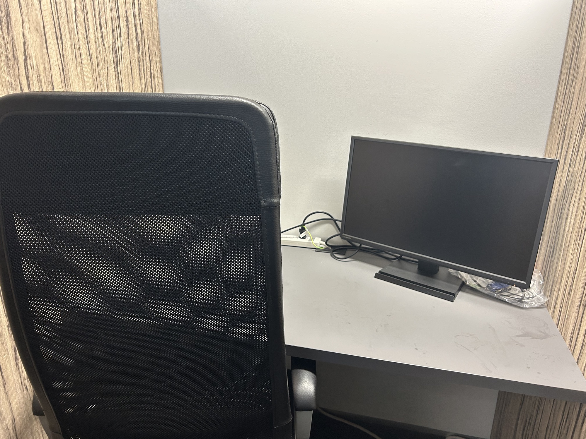 南新宿駅　Y-Valley Coworking Space 代々木店（YCS Remoto）